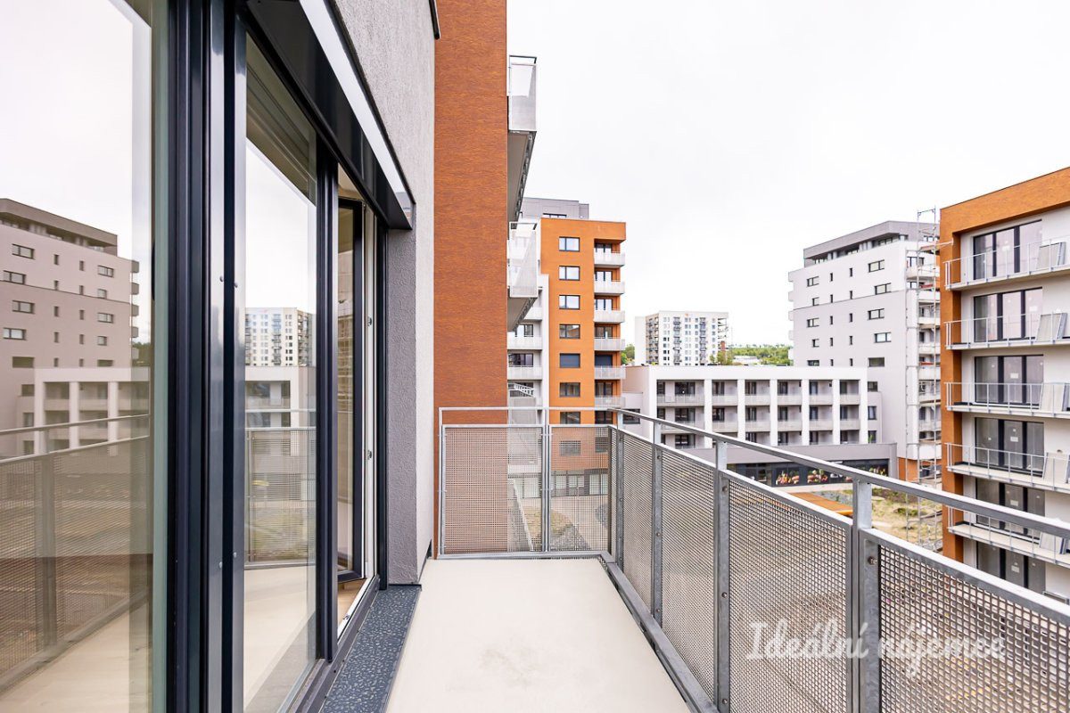 Pronájem bytu 1+kk, Gerstelova, Vysočany, 20900 Kč/měs, 32 m2