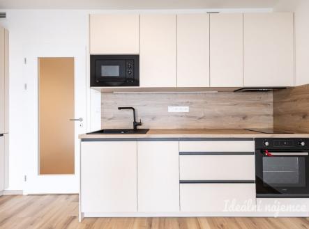 Pronájem bytu, 1+kk, 37 m²