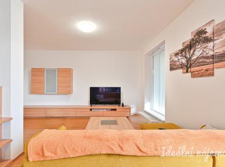 Pronájem bytu, 3+kk, 81 m²