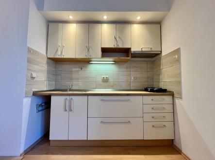 Pronájem bytu, 1+kk, 23 m²