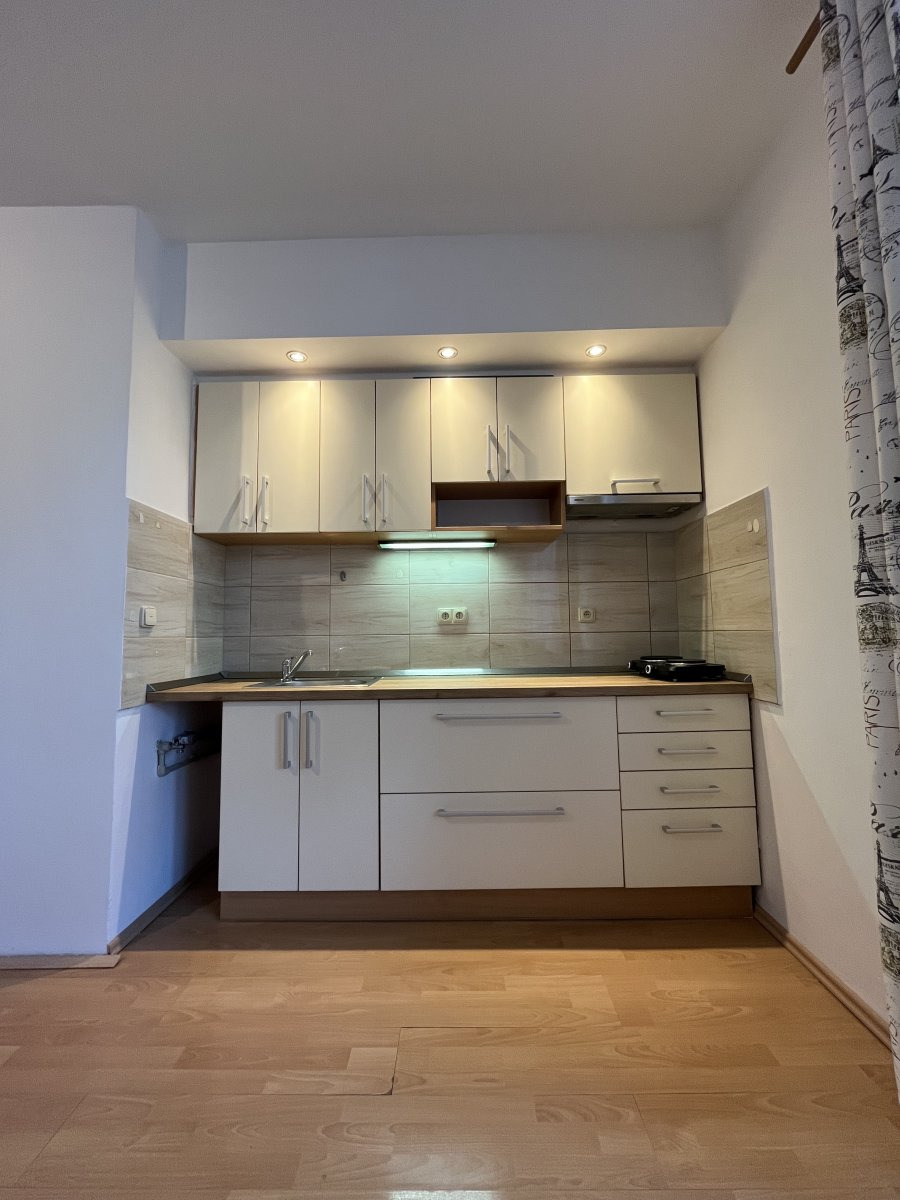 Pronájem bytu 1+kk, Marie Majerové, Poruba-sever,  8600 Kč/měs, 23 m2