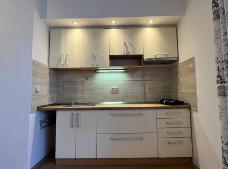 Pronájem bytu, 1+kk, 23 m²