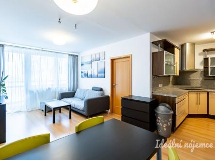 Pronájem bytu, 4+kk, 81 m²