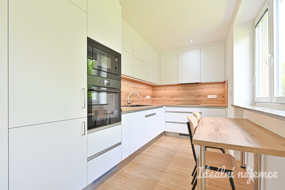 Pronájem bytu 3+kk, Rezkova, Stránice,  Kč/měs, 72 m2