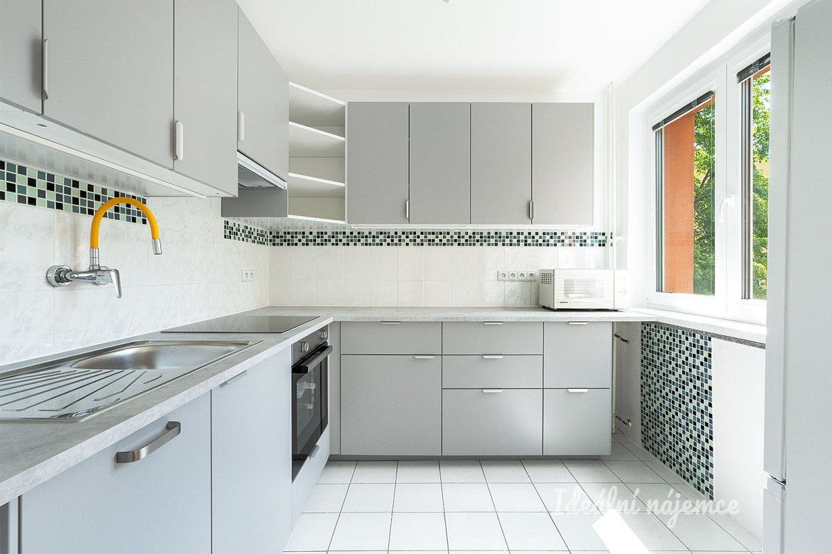 Pronájem bytu 3+1, Božkovská, Záběhlice, 26900 Kč/měs, 75 m2