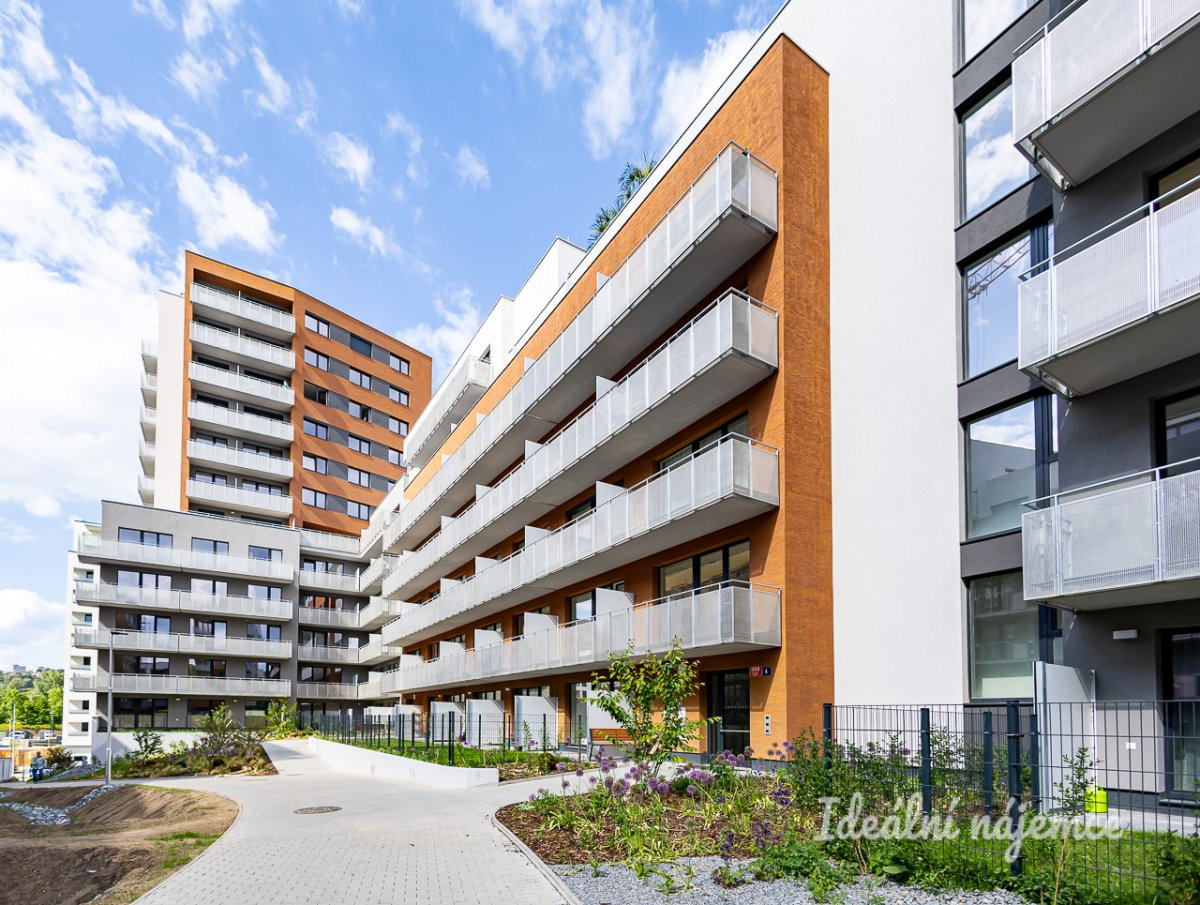 Pronájem bytu 2+kk, Gerstelova, Vysočany, 25900 Kč/měs, 52 m2