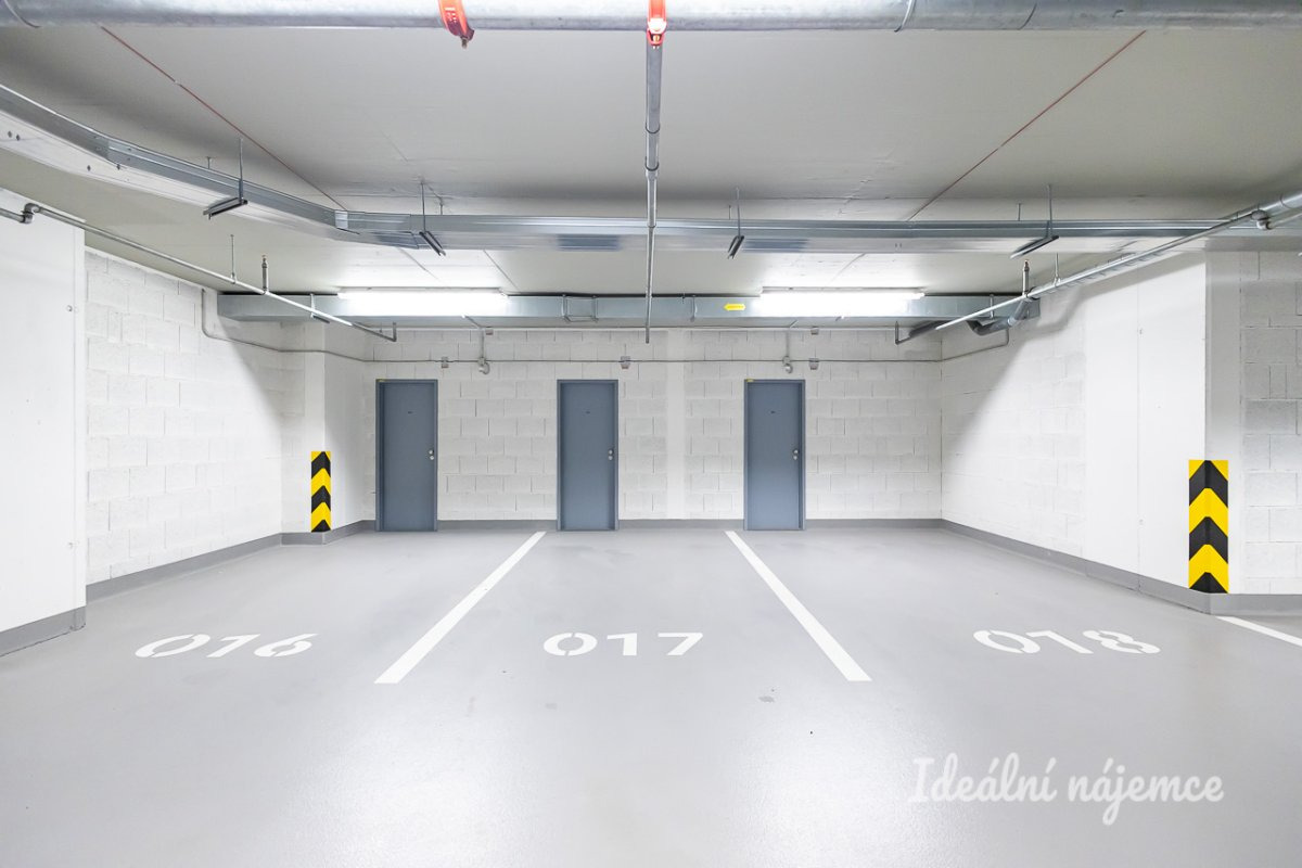 Pronájem bytu 2+kk, Gerstelova, Vysočany, 27900 Kč/měs, 52 m2