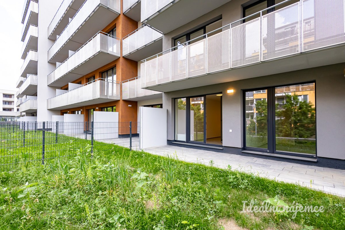 Pronájem bytu 2+kk, Gerstelova, Vysočany, 27900 Kč/měs, 52 m2