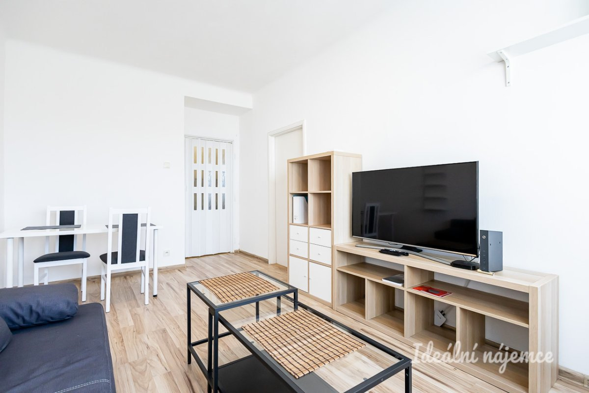 Pronájem bytu 2+kk, Novákových, Libeň, 22900 Kč/měs, 43 m2
