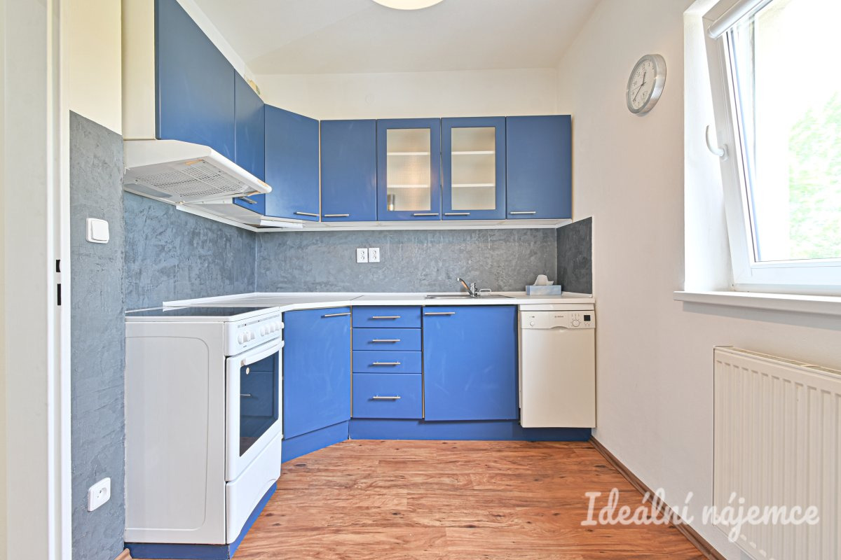 Pronájem bytu 2+1, bratří Žůrků, Komárov, 18.500 Kč/měs, 54 m2