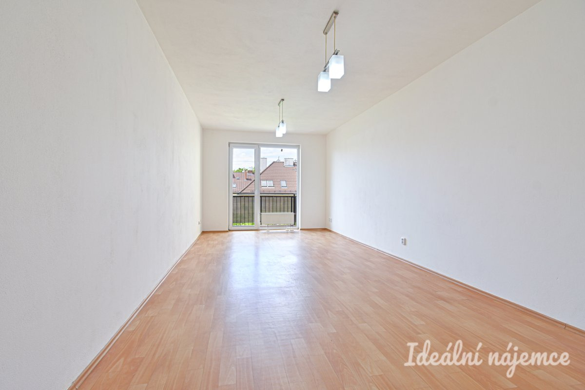 Pronájem bytu 2+1, bratří Žůrků, Komárov, 18.500 Kč/měs, 54 m2