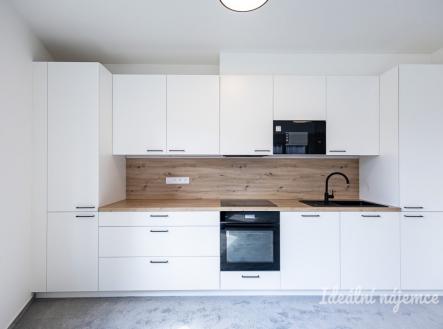Pronájem bytu, 3+kk, 82 m²