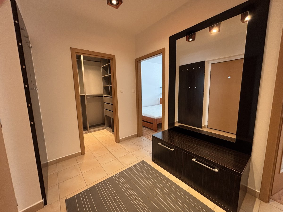 Pronájem bytu 2+kk, Rybova, Nový Hradec Králové,  Kč/měs, 55 m2