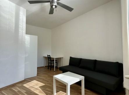 Pronájem bytu, 1+kk, 31 m²