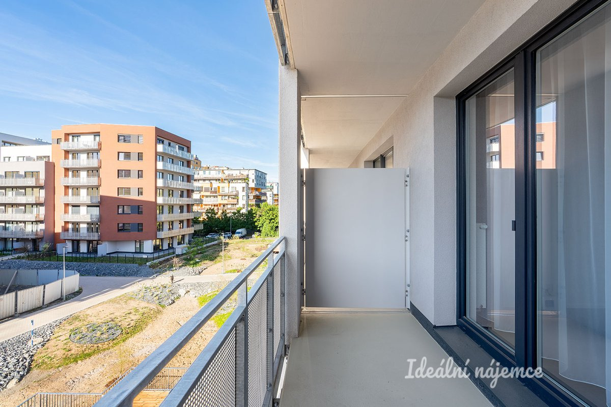 Pronájem bytu 1+kk, Poděbradská, Vysočany, 17000 Kč/měs, 33 m2