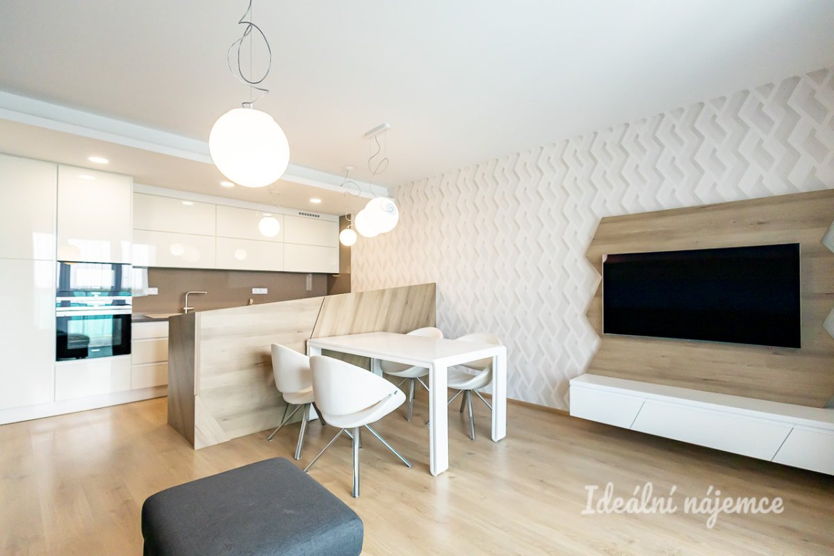 Pronájem bytu 2+kk, Chlebovická, Letňany, 67 m2