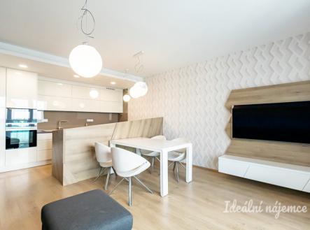 Pronájem bytu, 2+kk, 67 m²