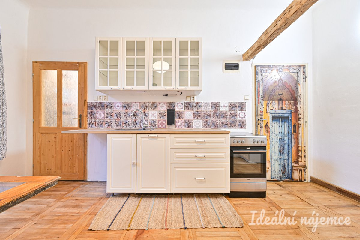 Pronájem bytu 1+1, Schovaná, Staré Brno,  20.000 Kč/měs, 41 m2