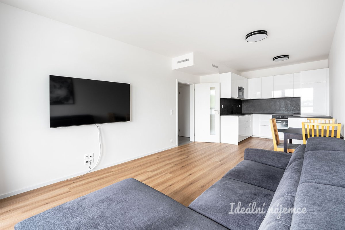 Pronájem bytu 2+kk, Sobí, Hloubětín, 25900 Kč/měs, 55 m2