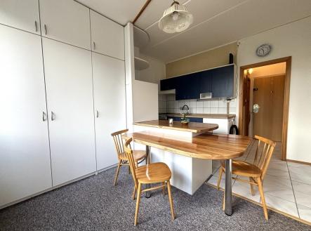 Pronájem bytu, 1+1, 37 m²