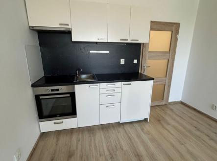Pronájem bytu, 1+kk, 28 m²