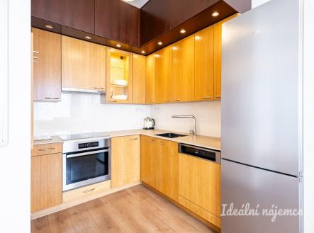 Pronájem bytu, 3+kk, 70 m²