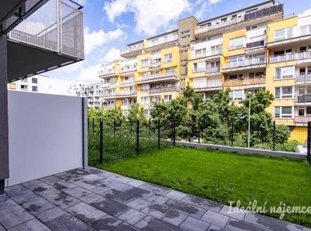Pronájem bytu, 1+kk, 33 m²