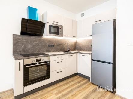 Pronájem bytu, 1+kk, 37 m²