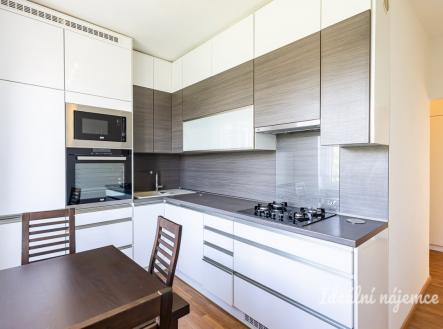 Pronájem bytu, 2+1, 51 m²