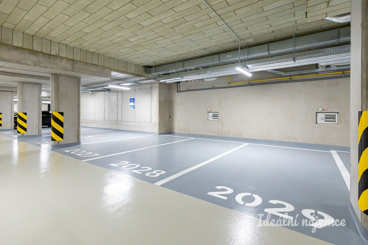 Pronájem bytu 2+kk, Waltariho, Hloubětín,  52 m2