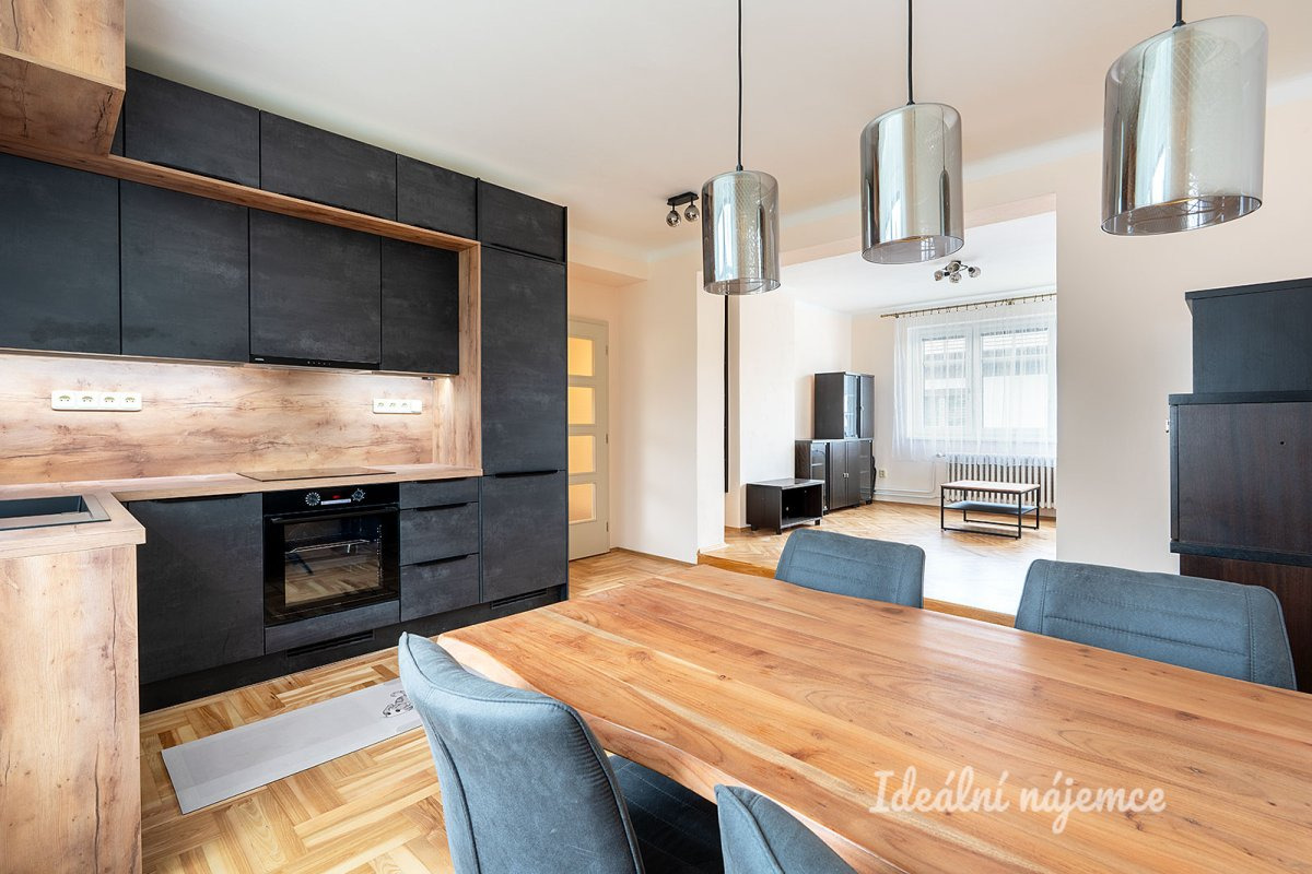 Pronájem bytu 3+kk, Romana Blahníka, Zbraslav, 78 m2