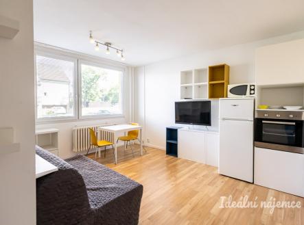 Pronájem bytu, 1+1, 32 m²