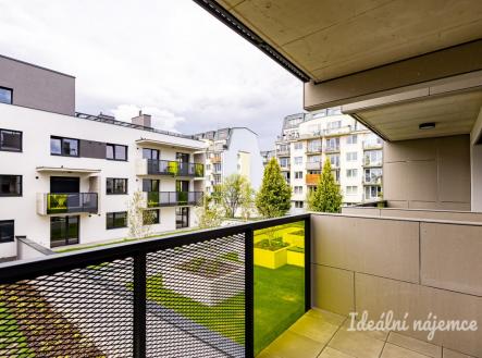 Pronájem bytu, 1+kk, 33 m²