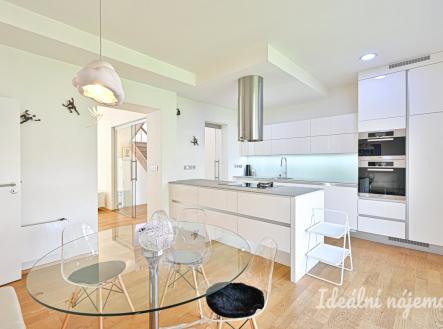Pronájem bytu, 5+kk, 190 m²