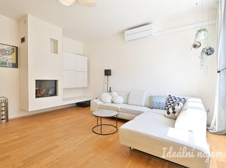 Pronájem bytu, 5+kk, 190 m²