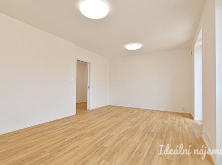 Pronájem bytu, 1+kk, 37 m²