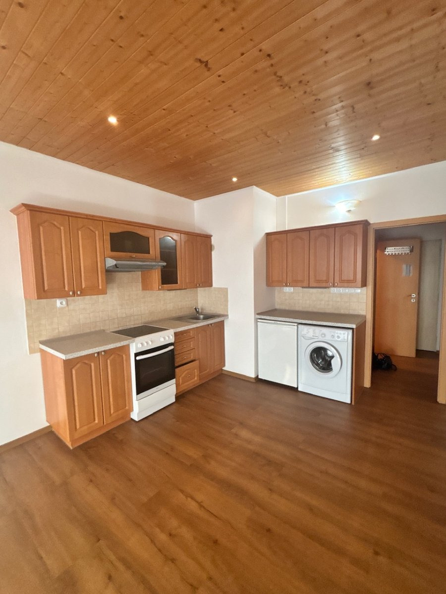 Pronájem bytu 1+kk, Brožíkova, Nový Hradec Králové, 12900 Kč/měs, 30 m2
