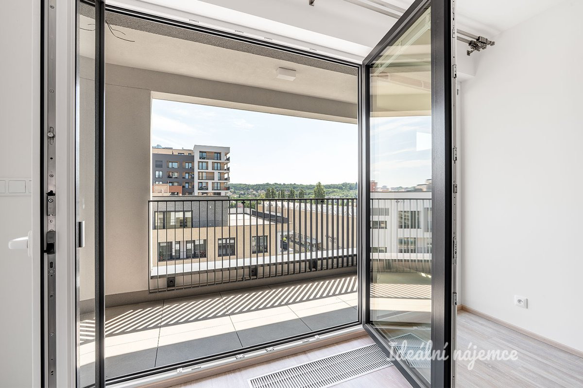 Pronájem bytu 1+kk, Domalípova, Hloubětín, 20900 Kč/měs, 32 m2