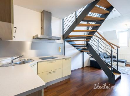 Pronájem bytu, 2+kk, 57 m²