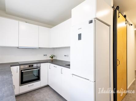 Pronájem bytu, 4+1, 83 m²