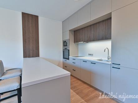 Pronájem bytu, 1+kk, 39 m²