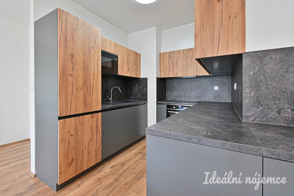 Podnájem bytu 2+kk, Slovanská, Slavkov u Brna,  20.500 Kč/měs, 63 m2