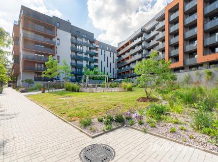 Pronájem bytu, 3+kk, 77 m²
