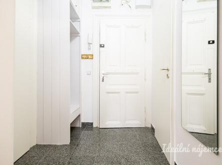 Pronájem bytu, 2+kk, 58 m²