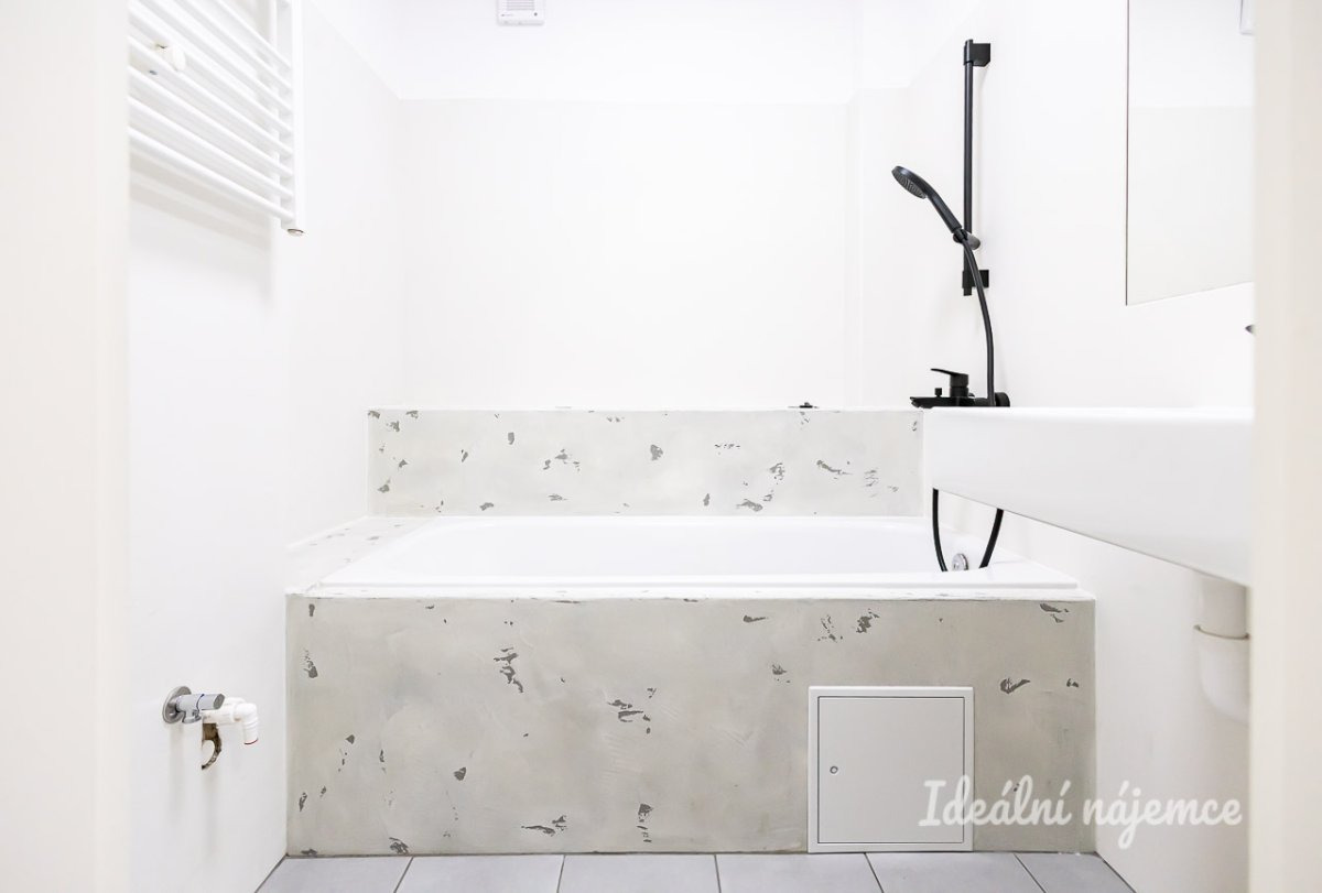 Pronájem bytu 2+kk, Jaromírova, Nusle,  21.500Kč/měs, 58 m2