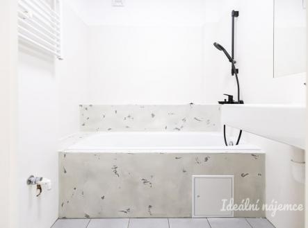 Pronájem bytu, 2+kk, 58 m²
