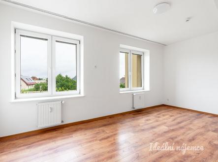 Pronájem bytu, 1+kk, 32 m² obrázek