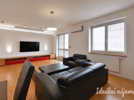 Pronájem bytu, 4+kk, 131 m²
