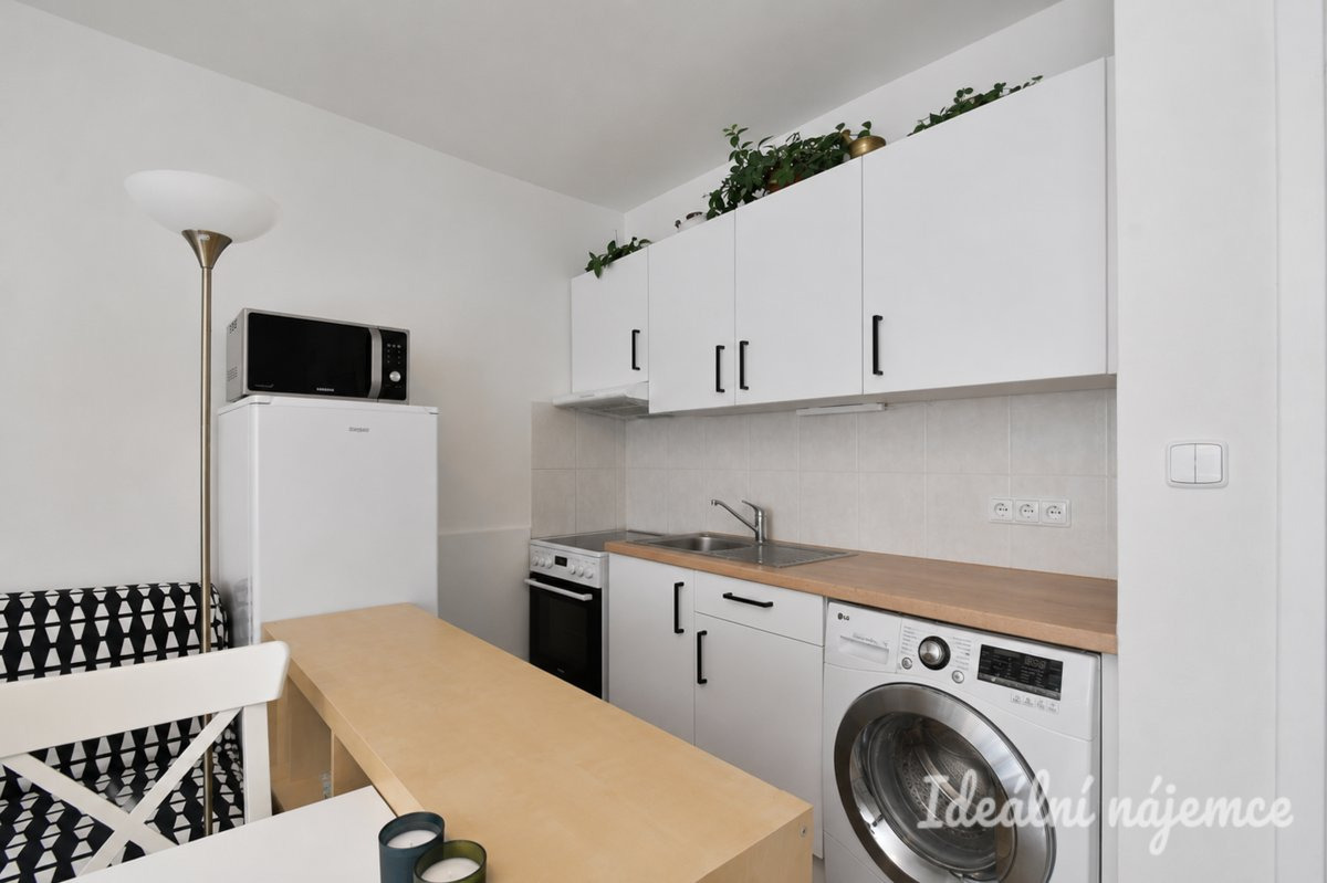 Prodej bytu 1+kk, Vltavská, Starý Lískovec, 28 m2