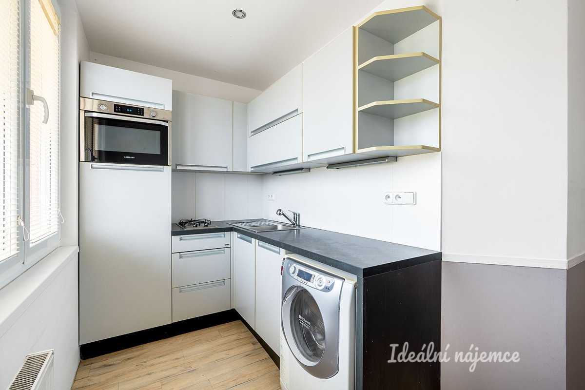Pronájem bytu 2+1, Cihlářova, Kamýk,  53 m2